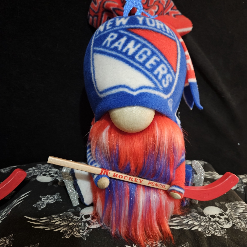 New York Rangers Gnome with Hockey Stick